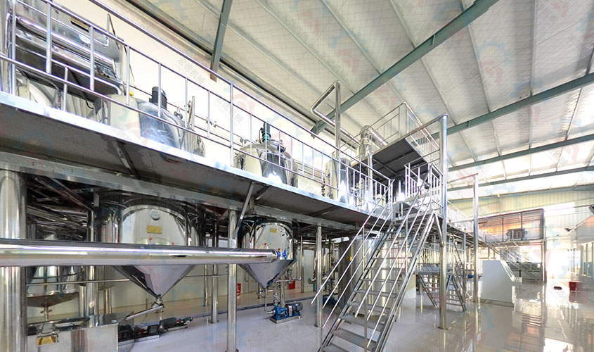 精煉油設(shè)備中脫臭設(shè)備選擇注意事項(xiàng)