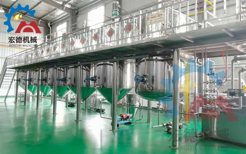 <a href=http://www.dreamgarden.cn/jinglian/ target=_blank class=infotextkey>精煉油設(shè)備</a>