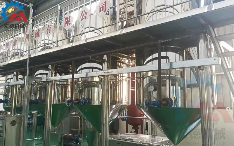 <a href=http://www.dreamgarden.cn/jinglian/ target=_blank class=infotextkey>精煉油設備</a>