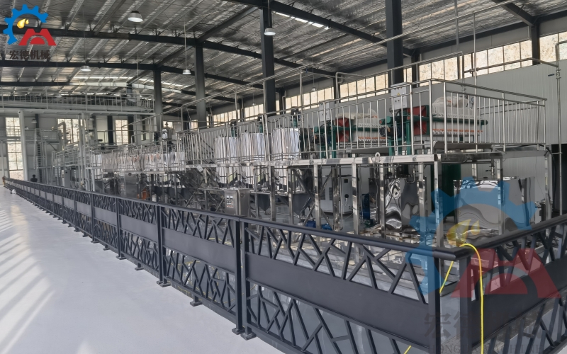 <a href=http://www.dreamgarden.cn/jinglian/21.html target=_blank class=infotextkey>茶籽油精煉設(shè)備</a>