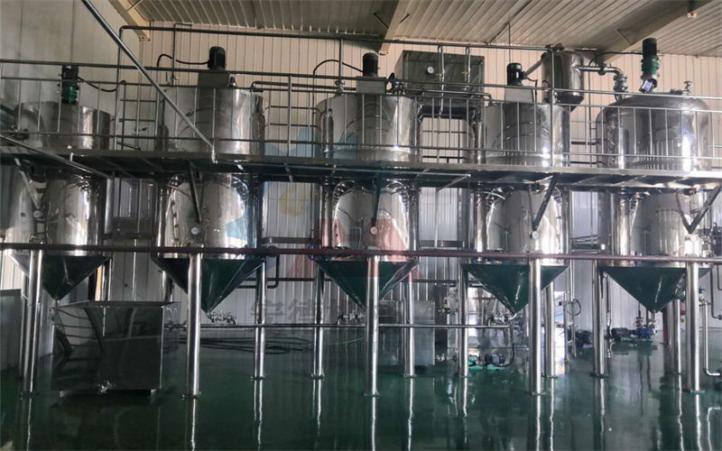 <a href=http://www.dreamgarden.cn/jinglian/ target=_blank class=infotextkey>精煉油設(shè)備</a>