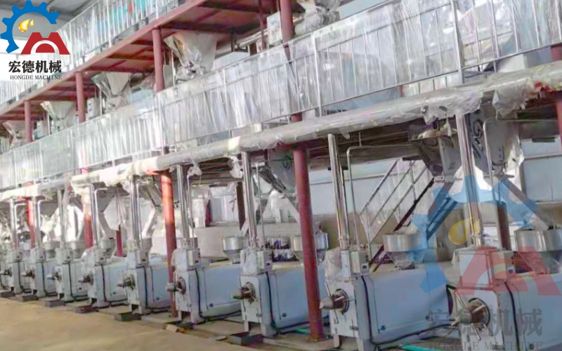 <a href=http://www.dreamgarden.cn/anli/ target=_blank class=infotextkey>食用油生產線</a>